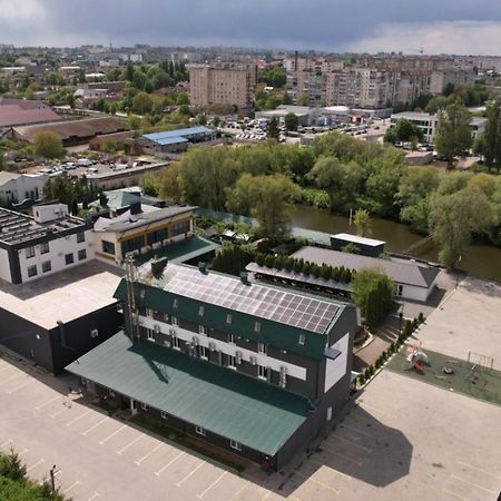 Sobkoff Hotel Khmelʼnytsʼkyy Buitenkant foto